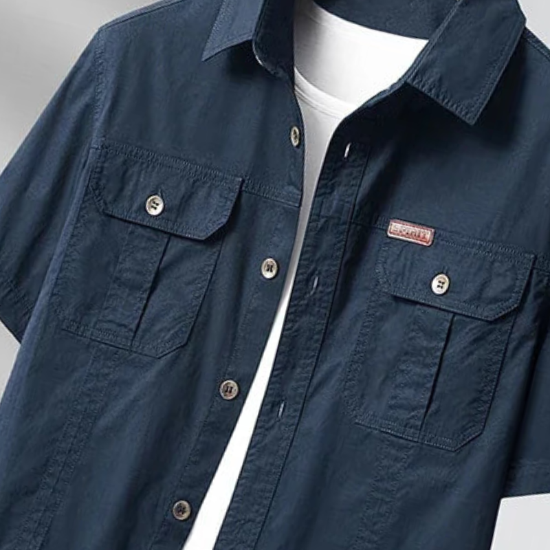 Camisa casual de hombre en algodón con mangas cortas y bolsillos