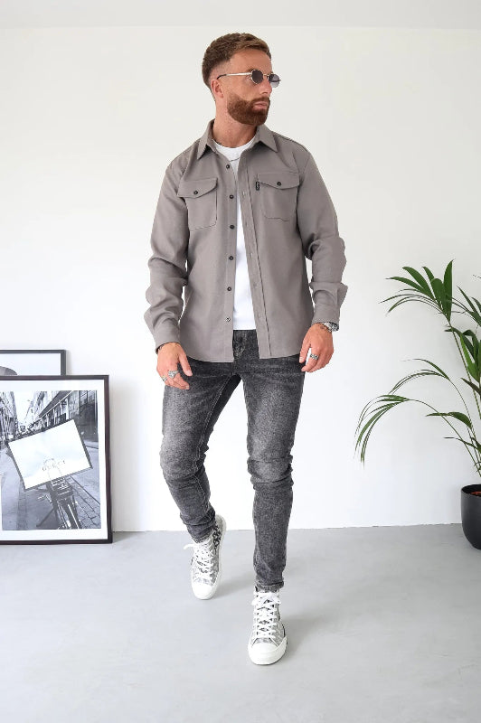 Camicia da Uomo con Bottoni e Tasche Frontali - Stile Casual e Versatile 3
