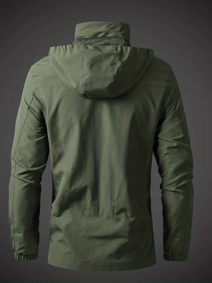 Chaqueta para hombre para actividades al aire libre con diseño funcional y moderno