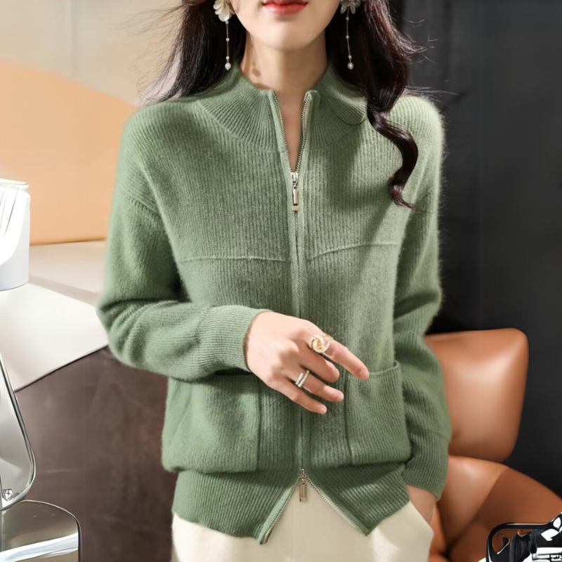 Suéter de Mujer con Cuello Alto y Cremallera en Lana Merino