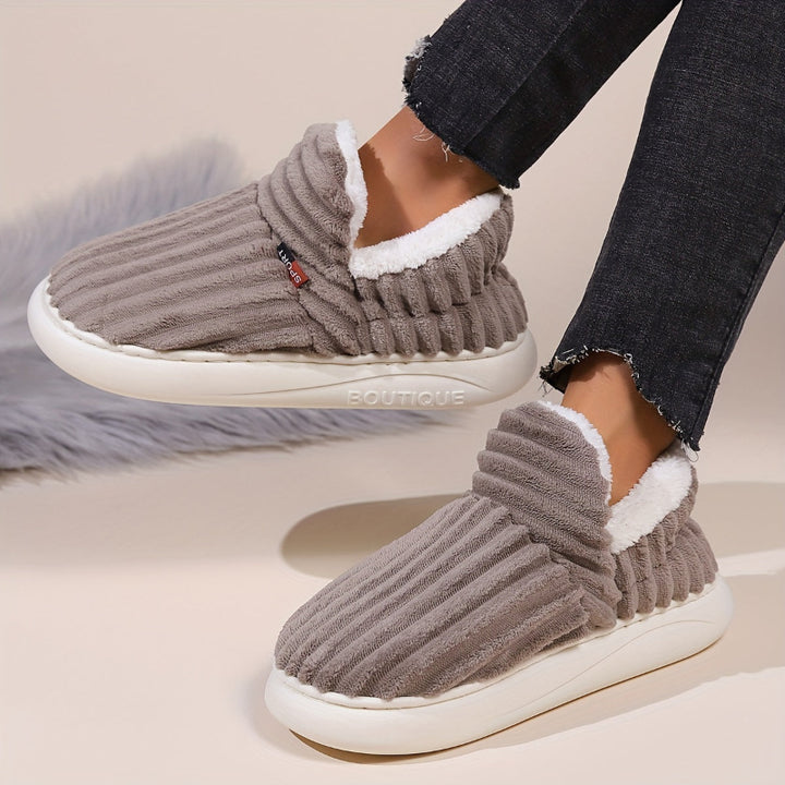 Pantofole da Donna Invernali Pelose Calde e Accoglienti con Suola Antiscivolo 9