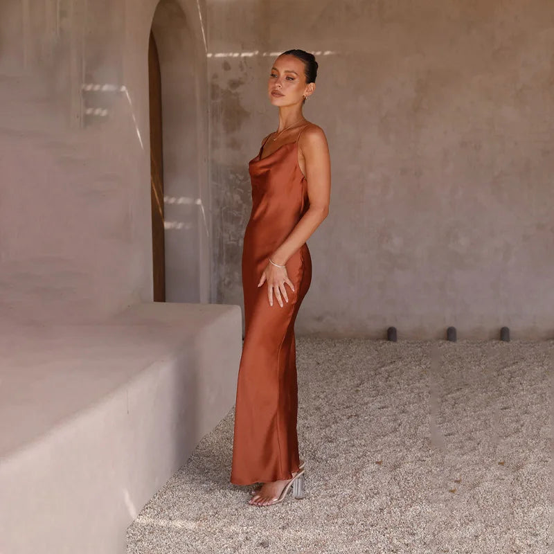 Abito da Sera Lungo Elegante per Donna con Scollo Drappeggiato per Eventi Formali 2
