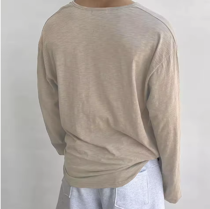 Camicia Uomo in Cotone con Collo Aperto e Taglio Rilassato per Comfort e Stile 1