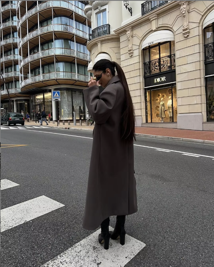 Cappotto Lngo Oversize da Donna con Scollo a V e Chiusura con Bottoni 5