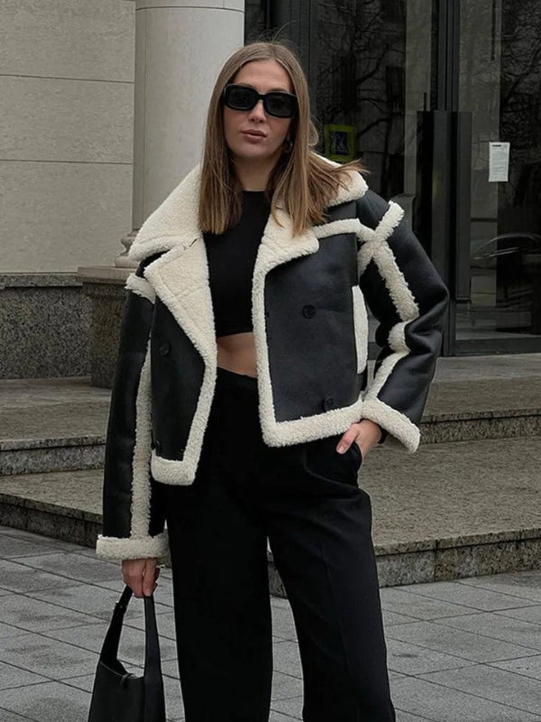 Cappotto Nero Donna Oversize con Design Chic e Versatile per Inverno 1