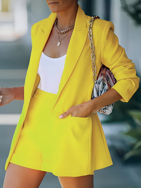 Elegante Completo da Donna: Blazer e Pantaloni Cropped
