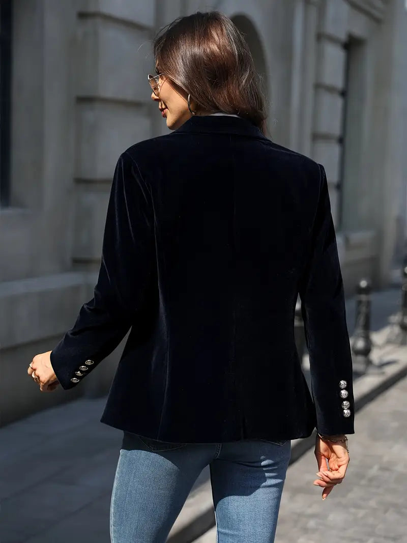 Elegante Blazer da Donna con Bottoni Dorati e Revers Affilati 4