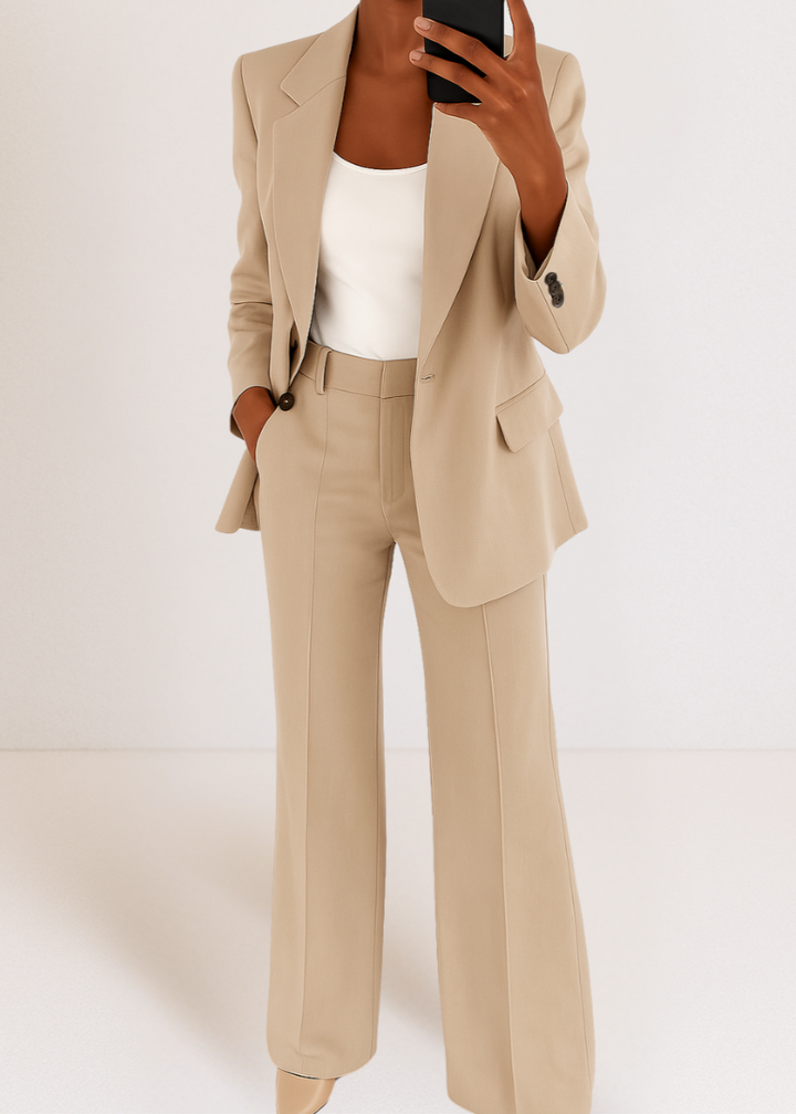 Elegante Completo da Donna a Due Pezzi con Blazer e Pantaloni a Gamba Gritta 2