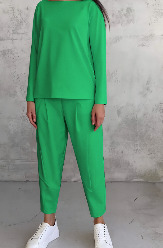 Elegante Completo da Donna con Camicia a Maniche Lunghe e Pantaloni Abbinati