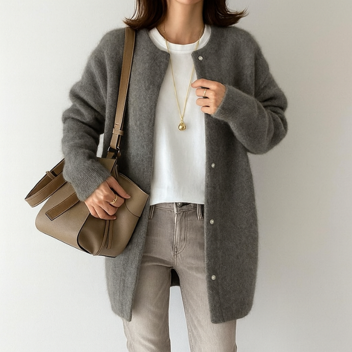 Elegante cárdigan largo de acrílico para mujer con diseño moderno y relajado