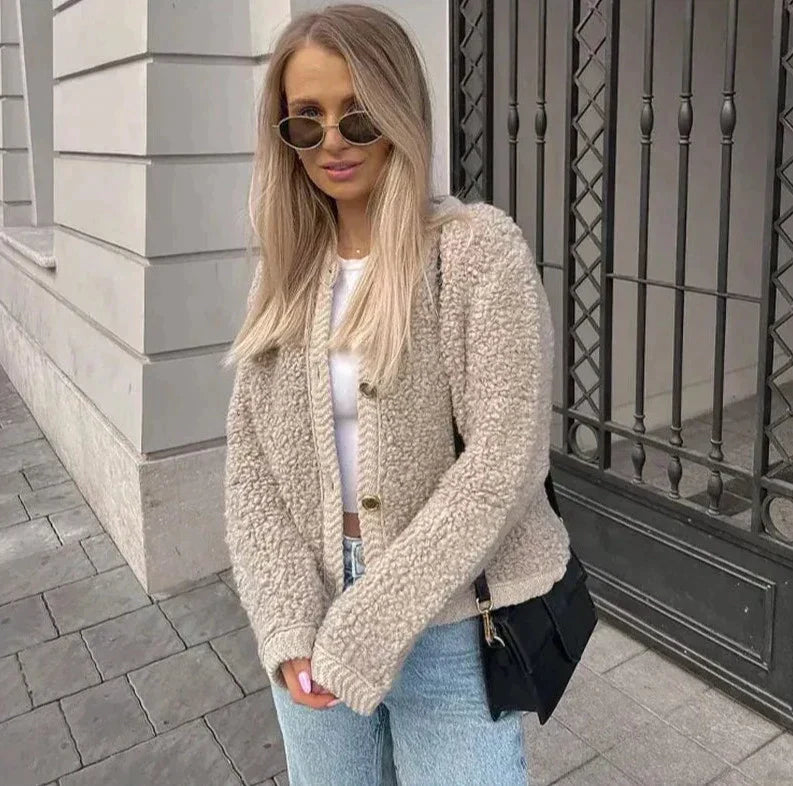 Giacca Invernale Donna in Pile con Bottoni Frontali – Calda e Versatile per Ogni Occasione 1