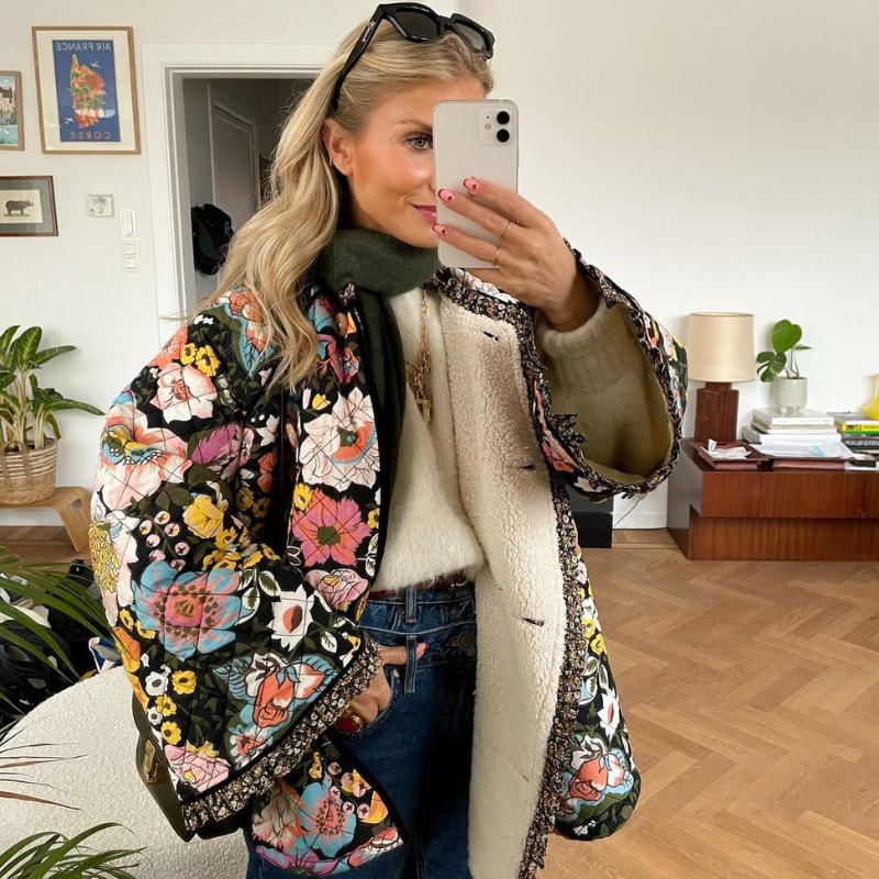 Giacca Invernale Oversize da Donna in Piqué con Motivo Floreale 0