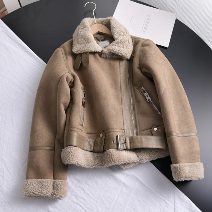 Vielseitige Damenlederjacke mit Sherpa-Futter
