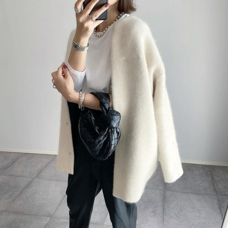 Giacca da Donna Elegante in Maglia Versatile per Look Casual e Formali