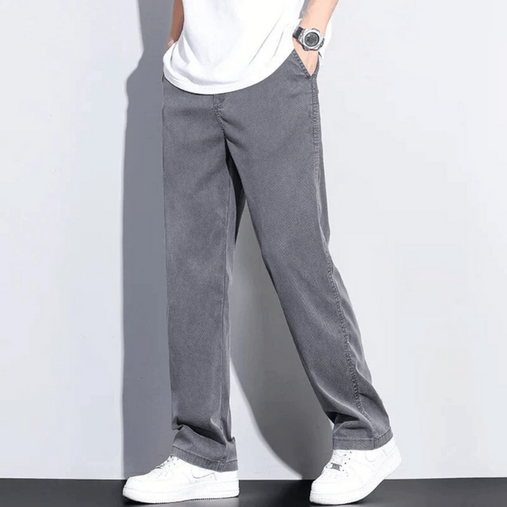 Jeans Urban Stretch in Denim Scuro con Vestibilità Slim - Casual per Ogni Occasione