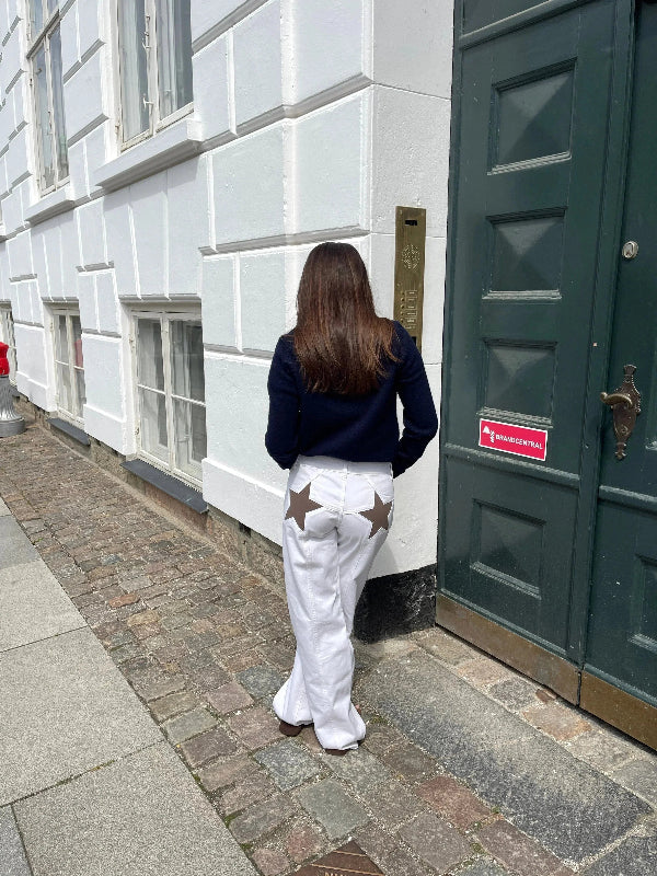 Jeans Donna Dritti a Vita Alta con Ricamo a Stella, Look Casual e Versatile 9