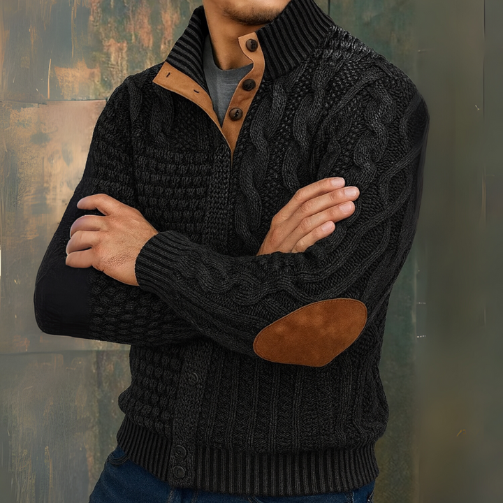 Herrenpullover mit Zopfmuster und Ellbogenpatches