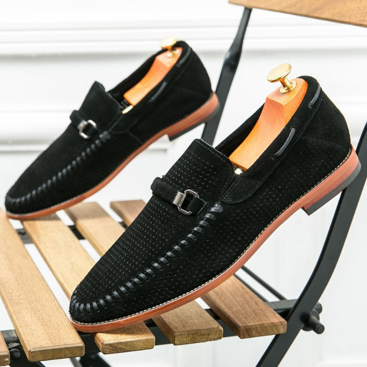 Mocassini Uomo Estivi in Suede con Dettagli Artigianali e Chiusura Elegante