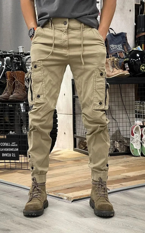 Herren Cargo-Hosen mit elastischem Bund und seitlichen Taschen, weit geschnitten, lässig
