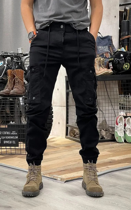 Herren Cargo-Hosen mit elastischem Bund und seitlichen Taschen, weit geschnitten, lässig