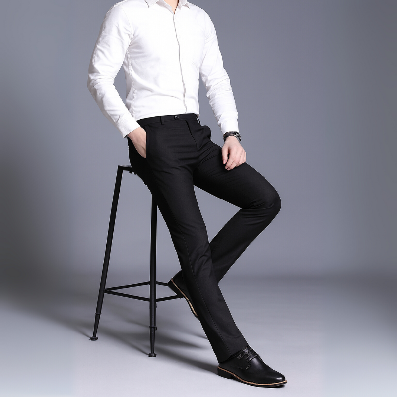 Slim Fit Herrenhose mit verstellbarem Gürtel und Seitentaschen