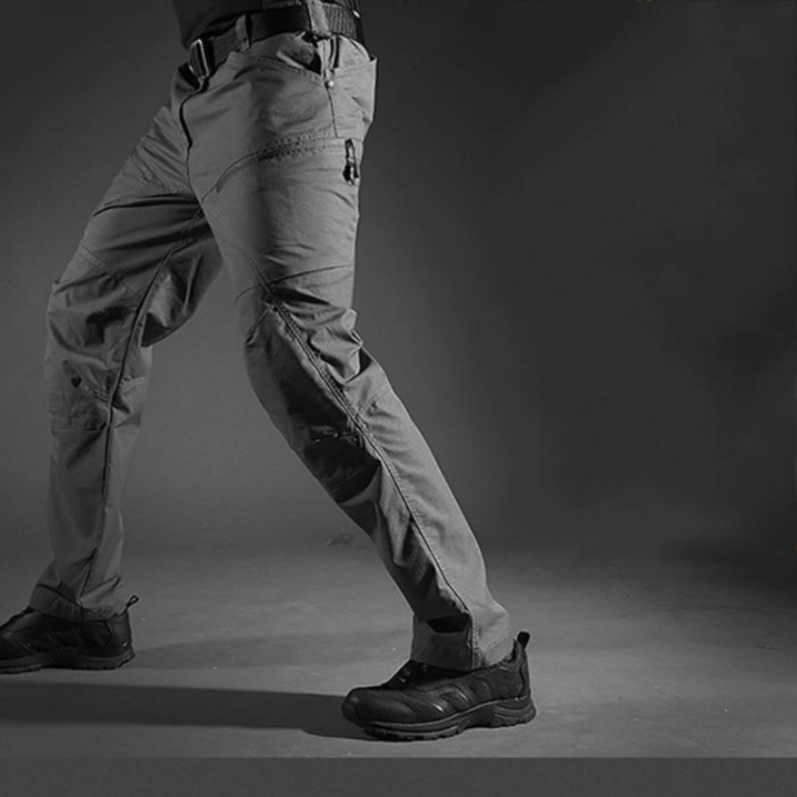 Pantaloni Trekking Uomo Impermeabili per Escursioni e Attività Outdoor