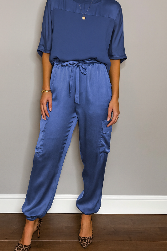 Damen Jogginghosen aus Satin mit elastischem Bund und Cargo-Taschen