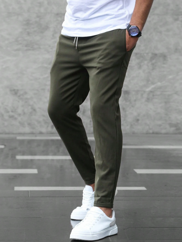 Elegante Stretch-Hosen für Herren, schmal geschnitten für einen modernen, lässigen und semi-formellen Look