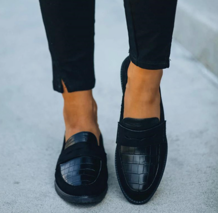 Elegante schwarze Damenschuhe mit Absatz für formelle und semi-formelle Anlässe
