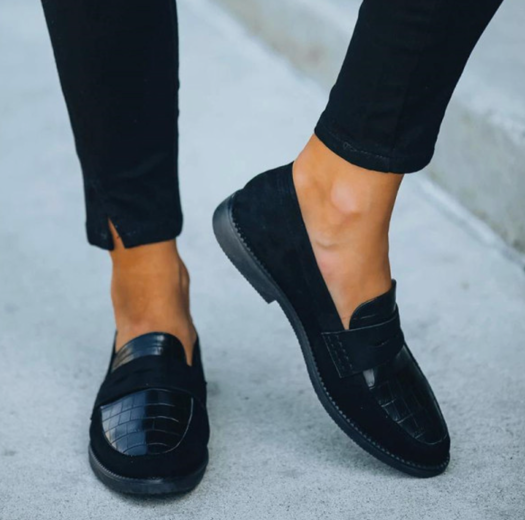Elegante schwarze Damenschuhe mit Absatz für formelle und semi-formelle Anlässe