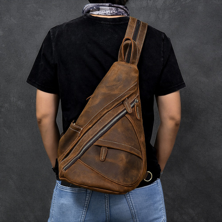 Zaino da Uomo in Pelle con Design Triangolare per Viaggi e Tempo Libero