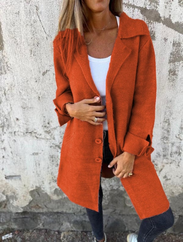Elegante Damenjacke mit Knöpfen und Taschen